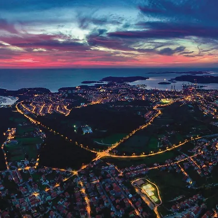 Casa de Férias Awesome In Galižana